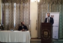 El Gobierno boliviano presentó el armamento enviado por Argentina