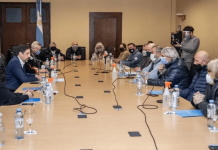 Sindicatos docentes van por un piso del 45% y se reunen con Educación esta tarde