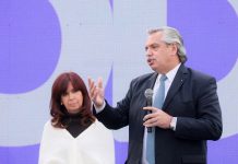 El Presidente negocia la formación de un nuevo gabinete