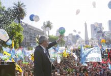 Día de la militancia: con una plaza desbordada, Alberto Fernández cambió el tono y retomó los ejes del discurso de 2019