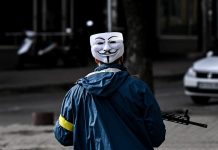 Anonymous hackeó la televisión rusa