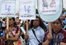 Guatemala prohibió el matrimonio igualitario, endureció las penas por el aborto y prohibió la educación sobre diversidad sexual