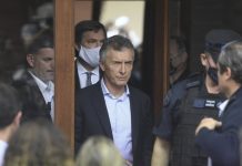 Macri intenta modificar el proyecto del FMI para que se anule su causa por la deuda
