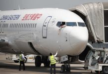 Se cayó un Boeing 737-800 en China y el modelo suma otra tragedia aérea