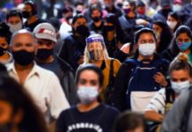 La Provincia flexibilizó el uso del barbijo, ¿qué hará la Ciudad de Buenos Aires en los espacios recreativos, laborales y escuelas?