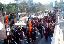 Tensión en marcha piquetera hacia al ministerio de Desarrollo Social
