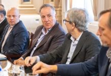 Denuncian que el Nación gastó más de 2800 millones en pauta y trolls, mientras cierra sucursales