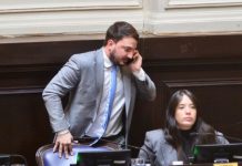 Estalló el bloque de Milei en San Miguel y una concejal acusó al padre de Romo por cualquier "accidente" que pueda tener