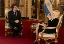 Milei ahora dice que China es "un socio muy interesante" y adelantó que en enero viaja a Beijing a "manguear"