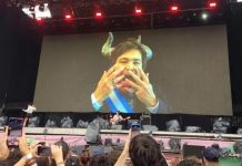 Lollapalooza: una banda proyectó un video de Milei con cuernos y la boca llena de sangre | Cómo reaccionaron los libertarios