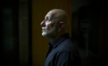 Mariano Argento: «Hoy se naturalizan la injusticia y la crueldad» | Es el director y protagonista de «El portal», que se estrena el jueves 6